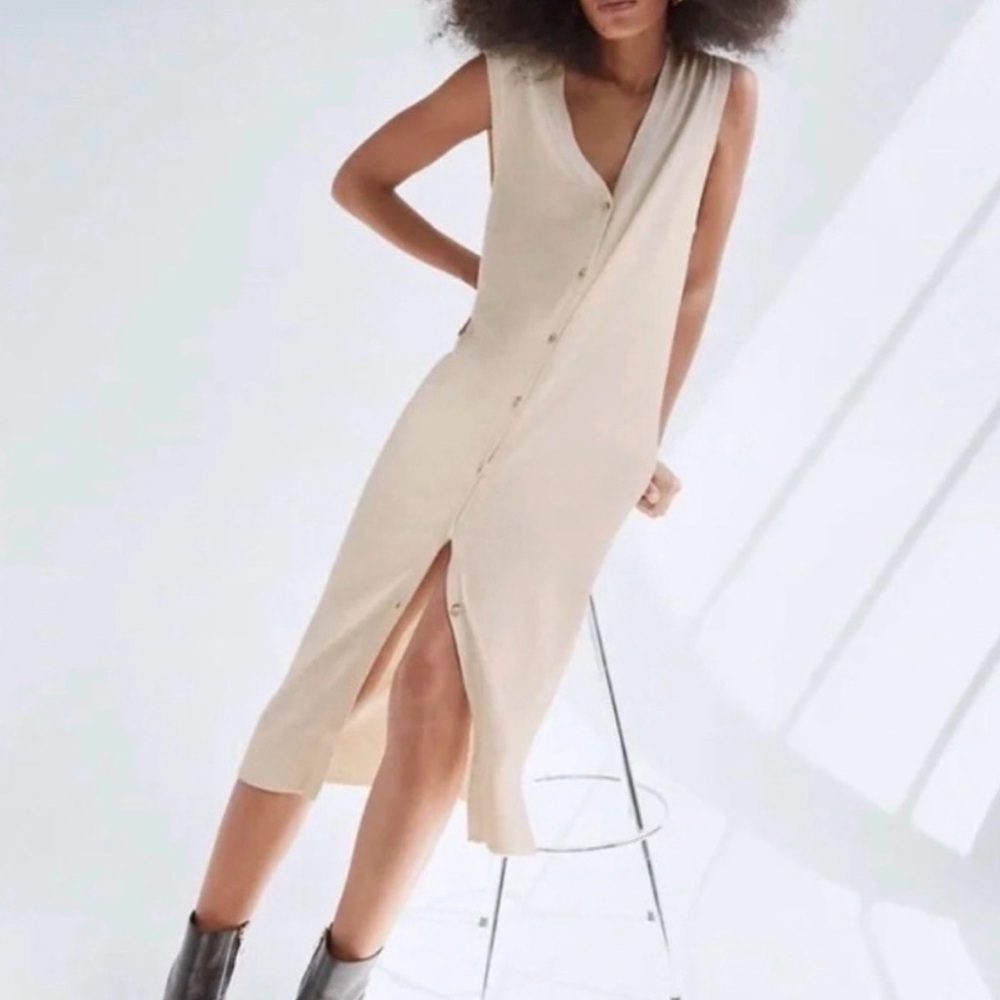 Babaton Cream Sleeveless Button Front Midi Lightweight Sweater Dress